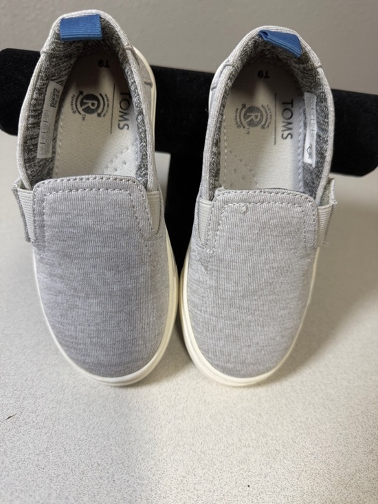 Toms Other - Toms Slip-On Shoes in Light Gray with Blue Heel Tabs